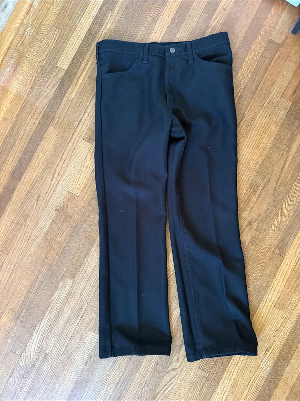 Wrangler Classic Fit Men’s 34/30 Black Pants